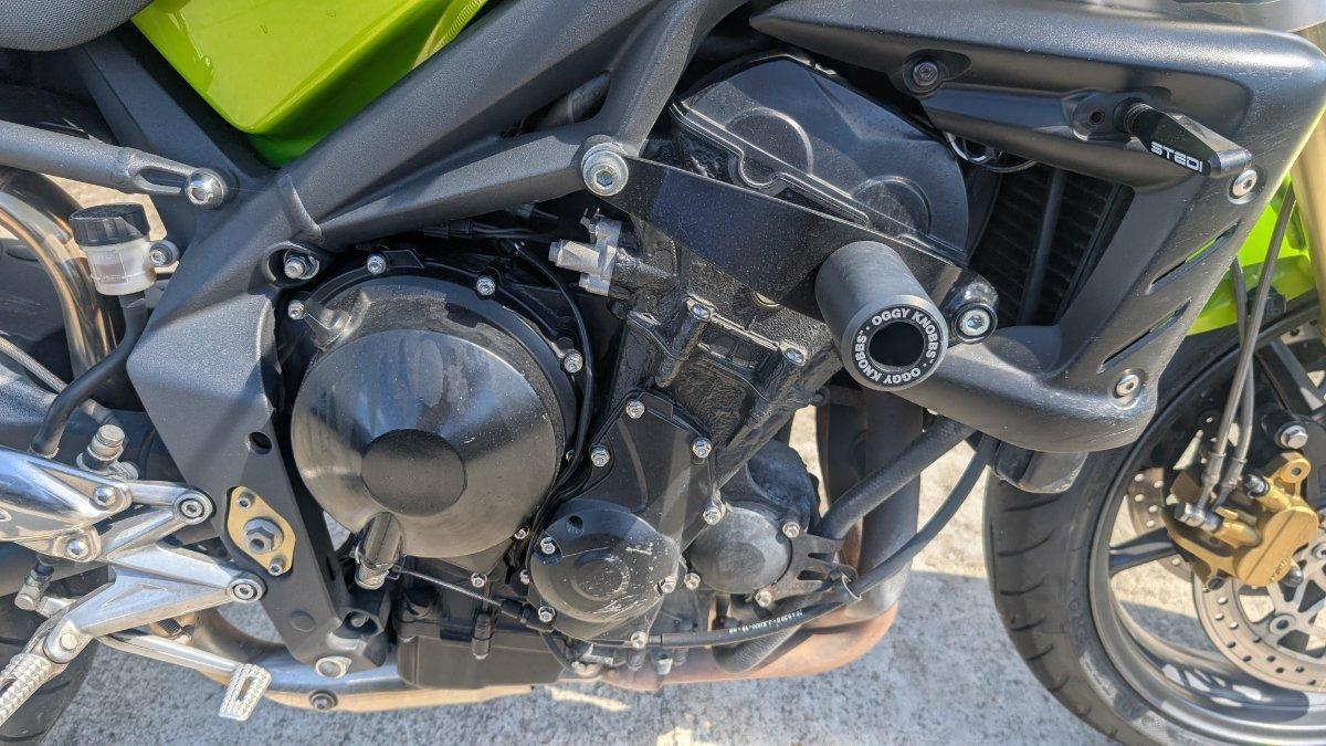 2009 TRIUMPH STREET TRIPLE 675 ROAD