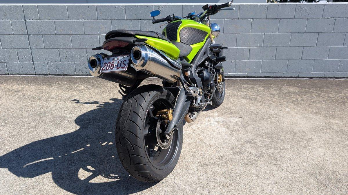 2009 TRIUMPH STREET TRIPLE 675 ROAD