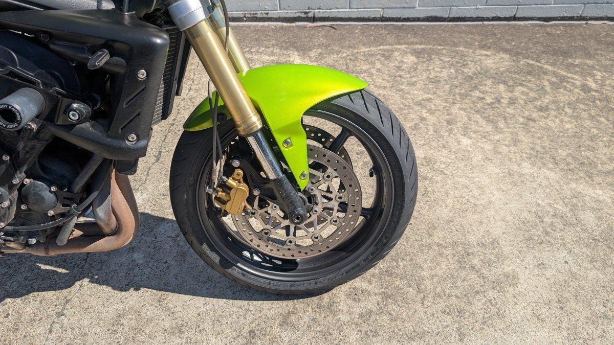 2009 TRIUMPH STREET TRIPLE 675 ROAD
