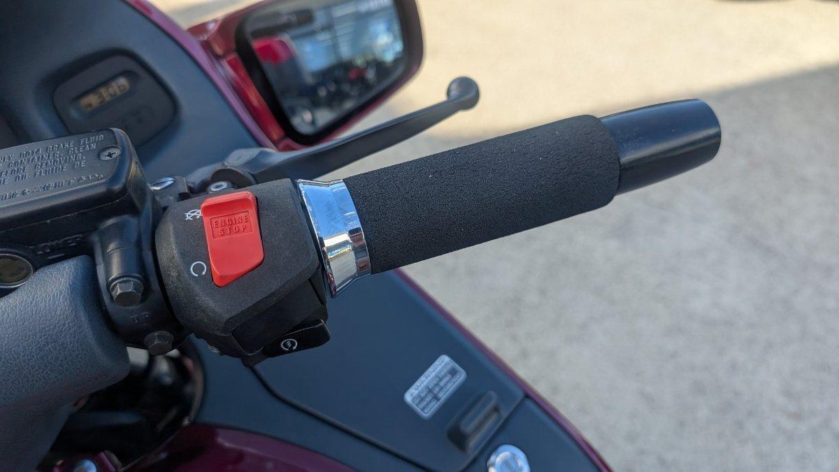 2001 HONDA ST1100A ROAD