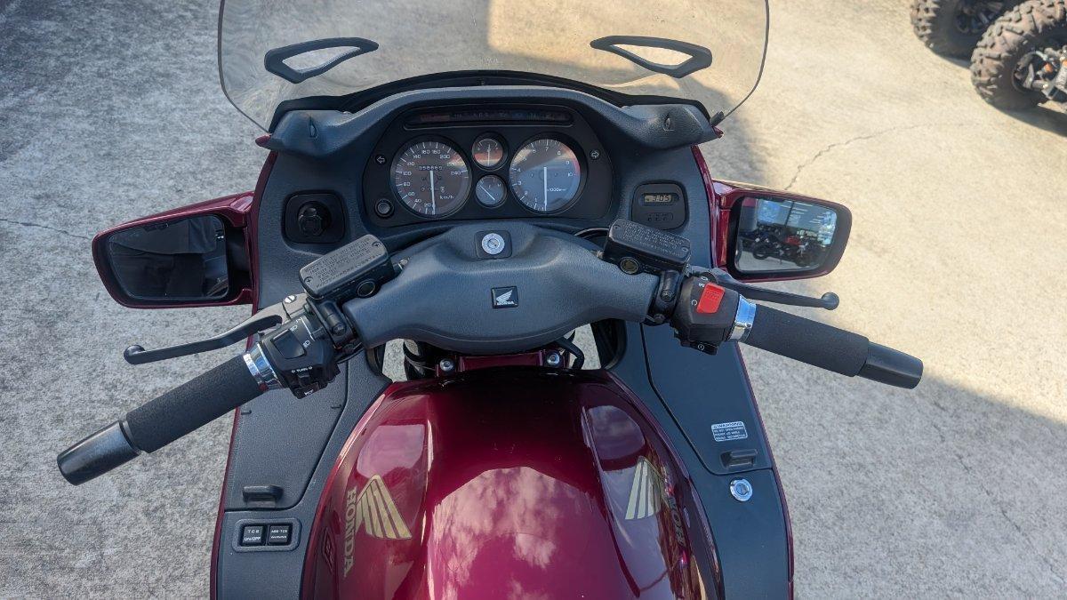 2001 HONDA ST1100A ROAD