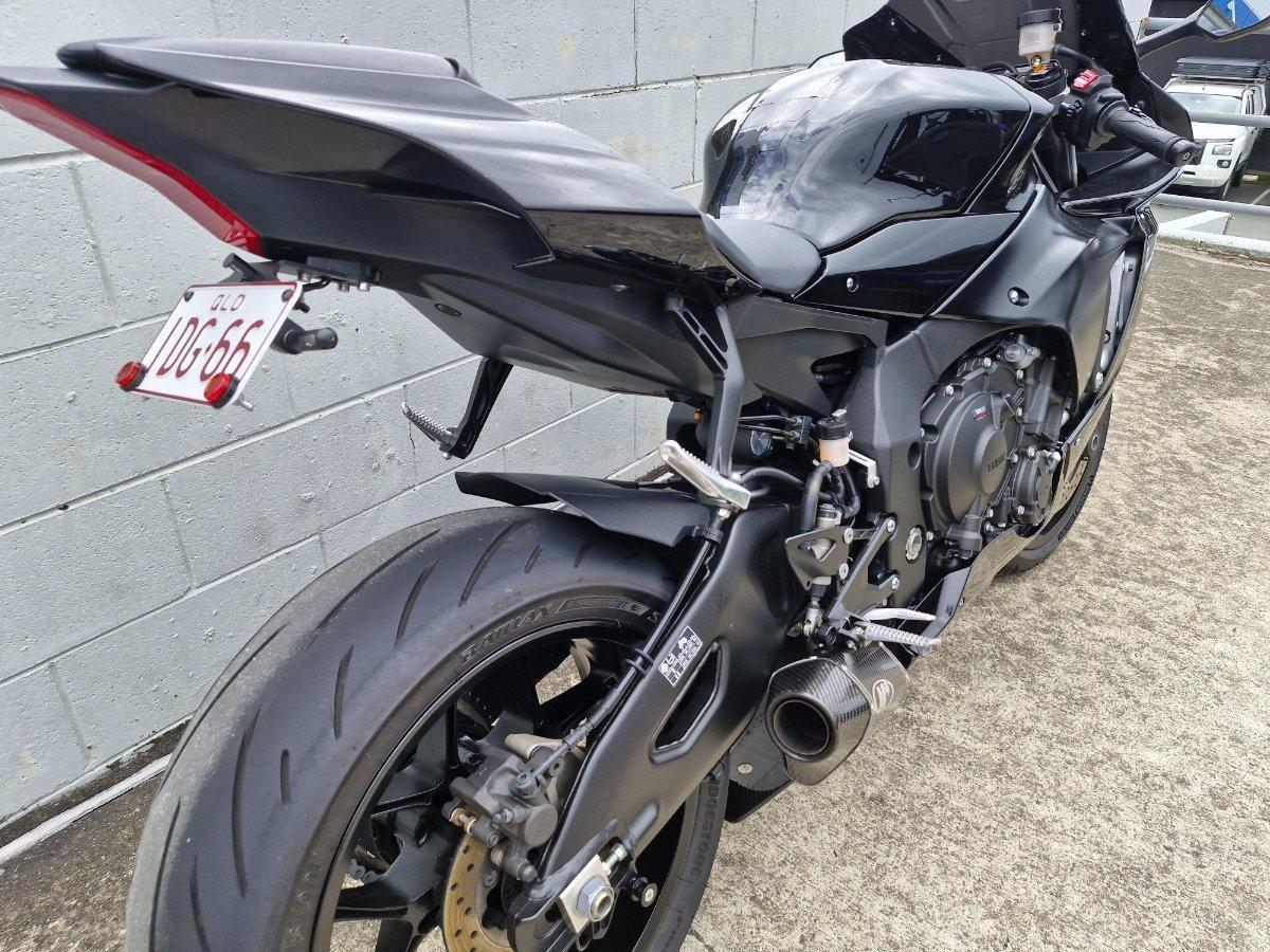 2023 YAMAHA YZF-R1 SPORTS