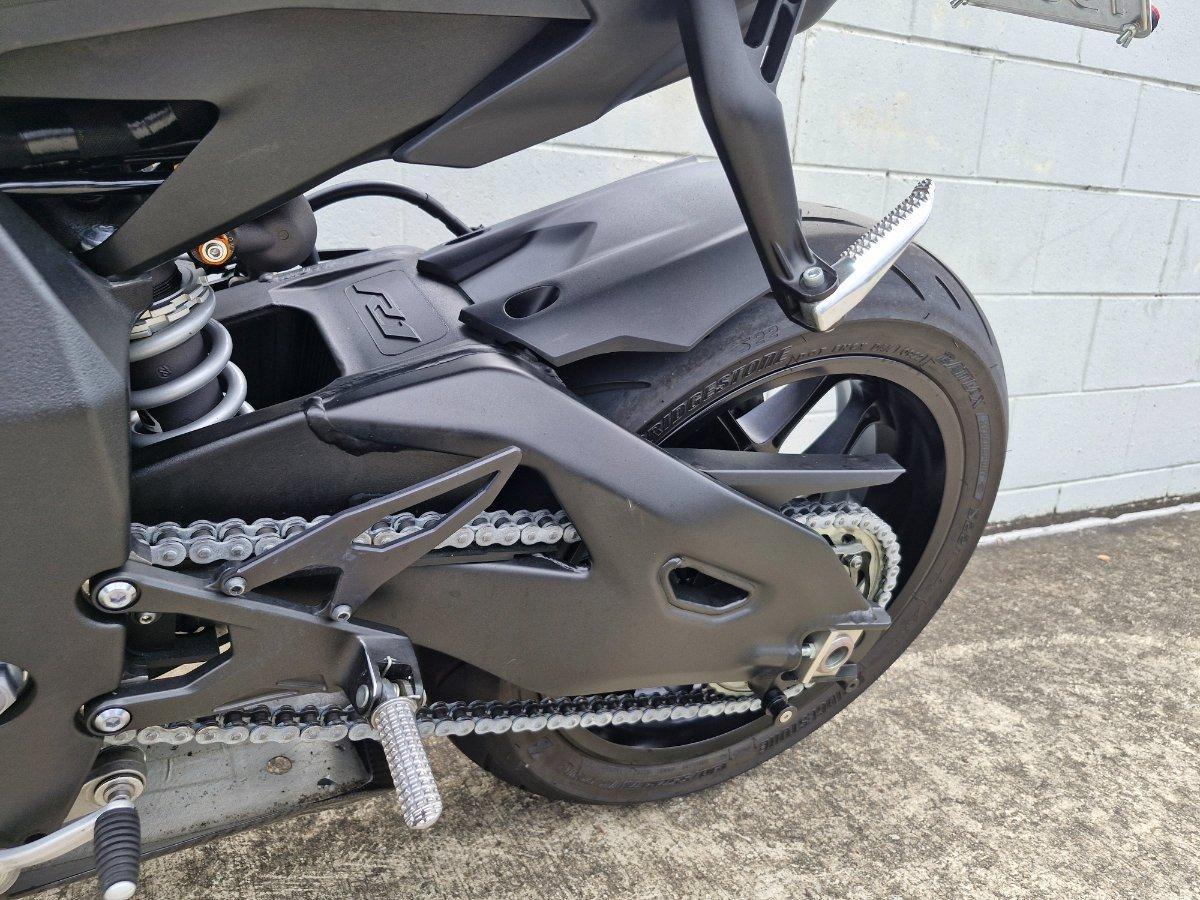 2023 YAMAHA YZF-R1 SPORTS