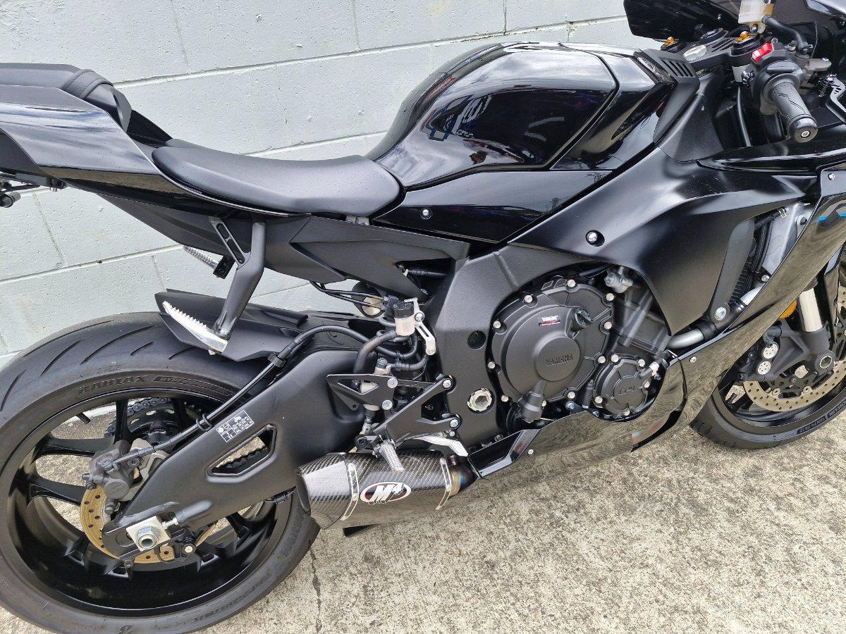 2023 YAMAHA YZF-R1 SPORTS