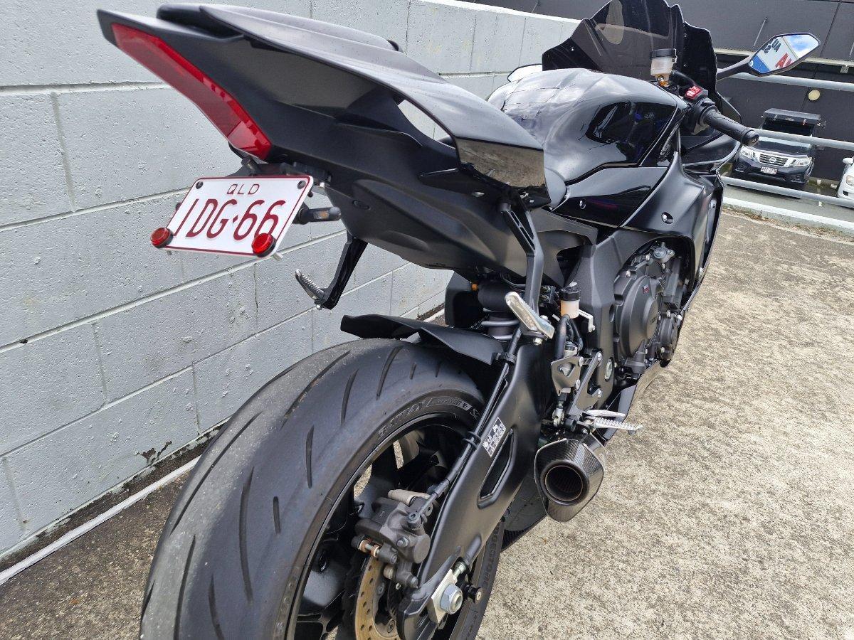 2023 YAMAHA YZF-R1 SPORTS