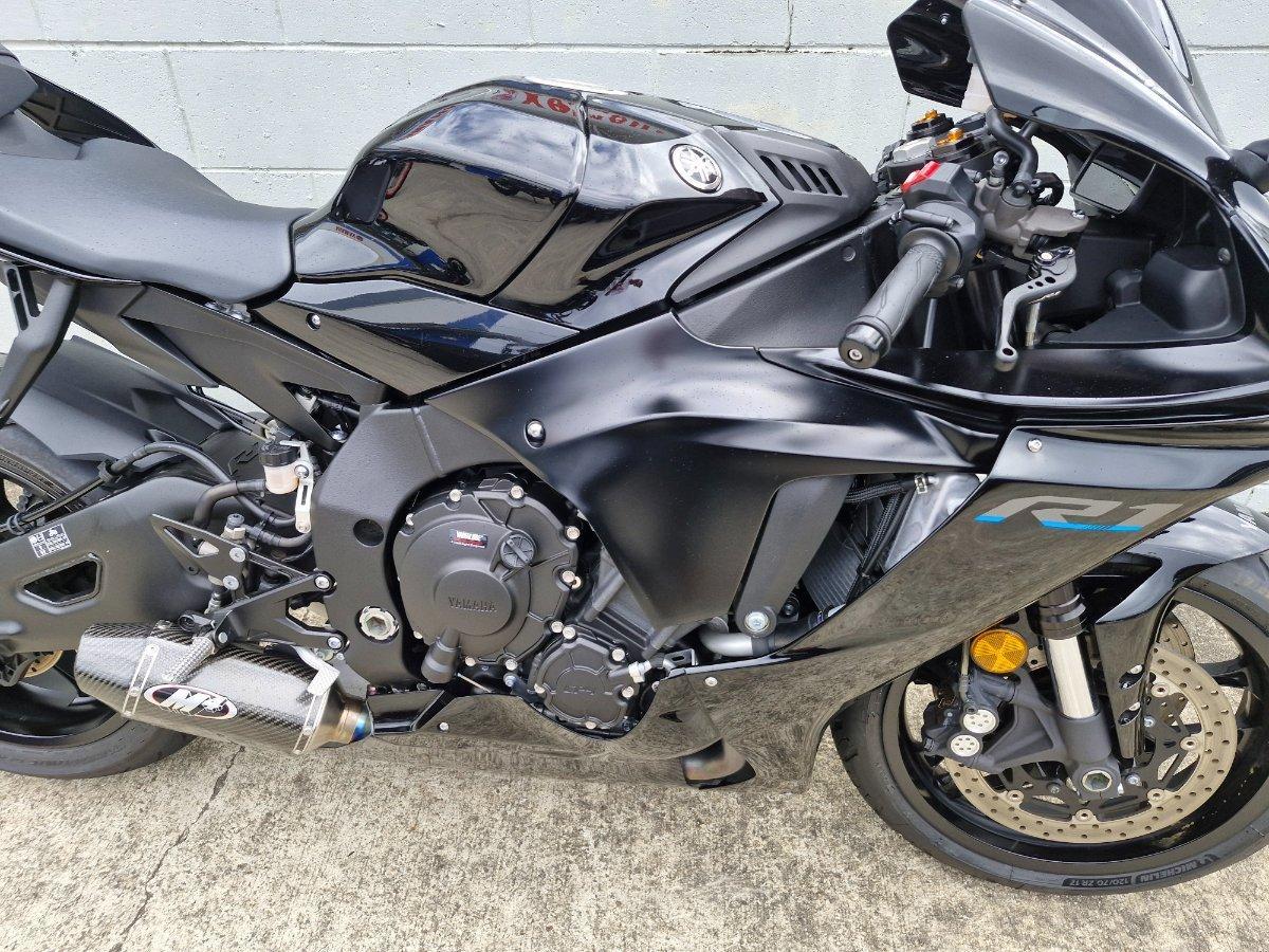 2023 YAMAHA YZF-R1 SPORTS