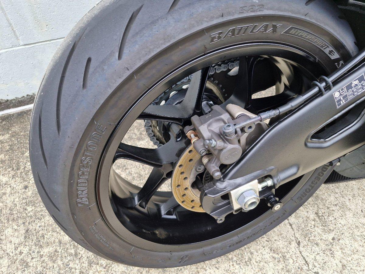 2023 YAMAHA YZF-R1 SPORTS