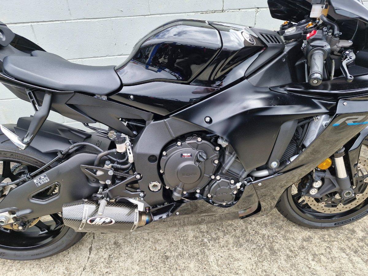 2023 YAMAHA YZF-R1 SPORTS