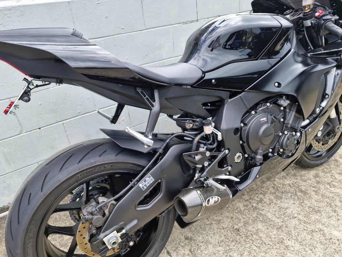 2023 YAMAHA YZF-R1 SPORTS