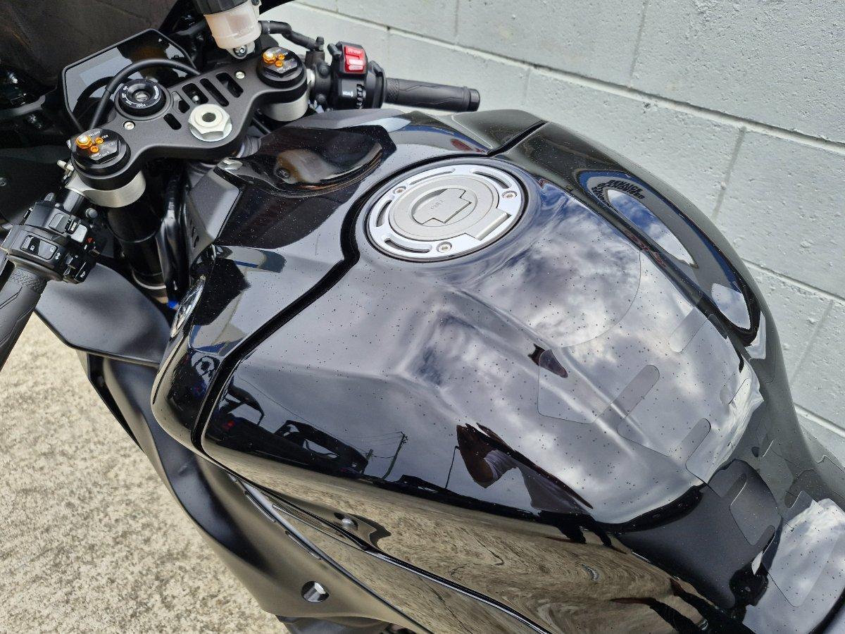 2023 YAMAHA YZF-R1 SPORTS