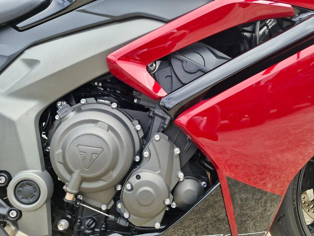 2025 TRIUMPH DAYTONA 660 (LAMS) ROAD