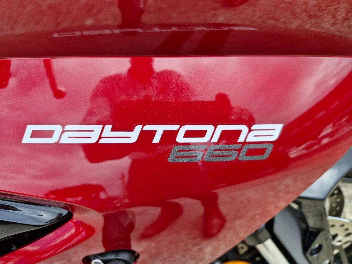 2025 TRIUMPH DAYTONA 660 (LAMS) ROAD