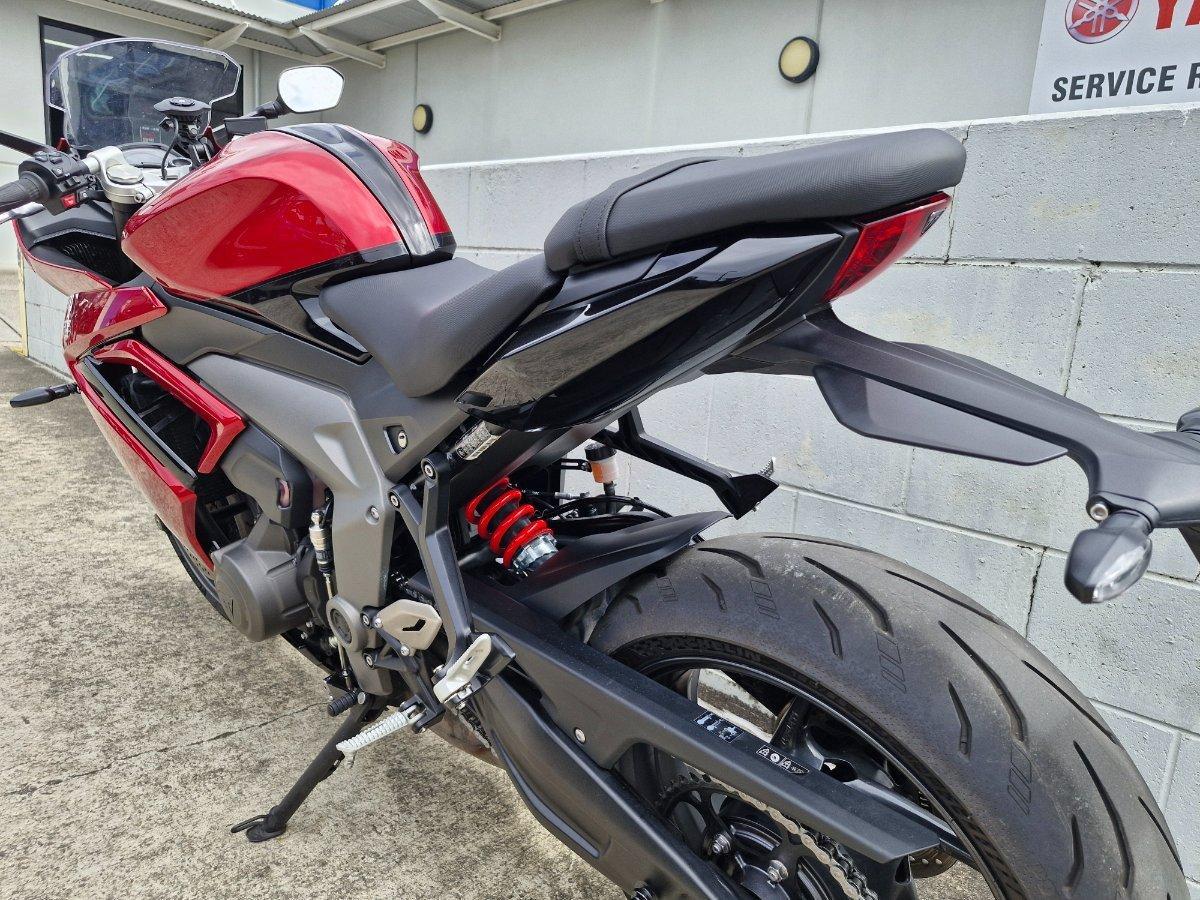 2025 TRIUMPH DAYTONA 660 (LAMS) ROAD