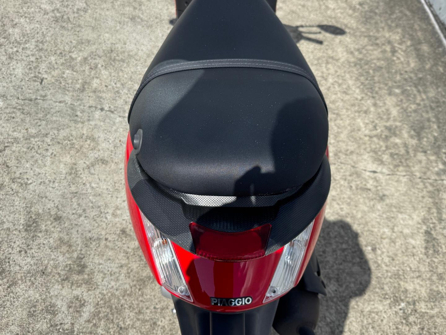 2013 PIAGGIO ZIP 50 SCOOTER