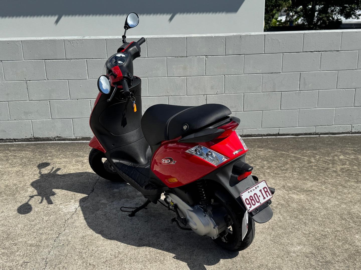 2013 PIAGGIO ZIP 50 SCOOTER