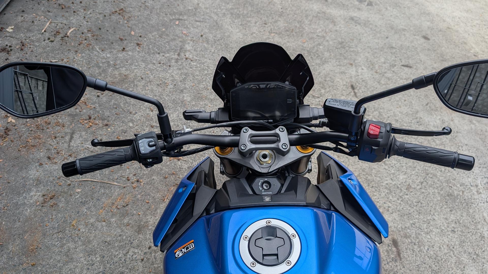 2024 SUZUKI GSX-S1000 ROAD