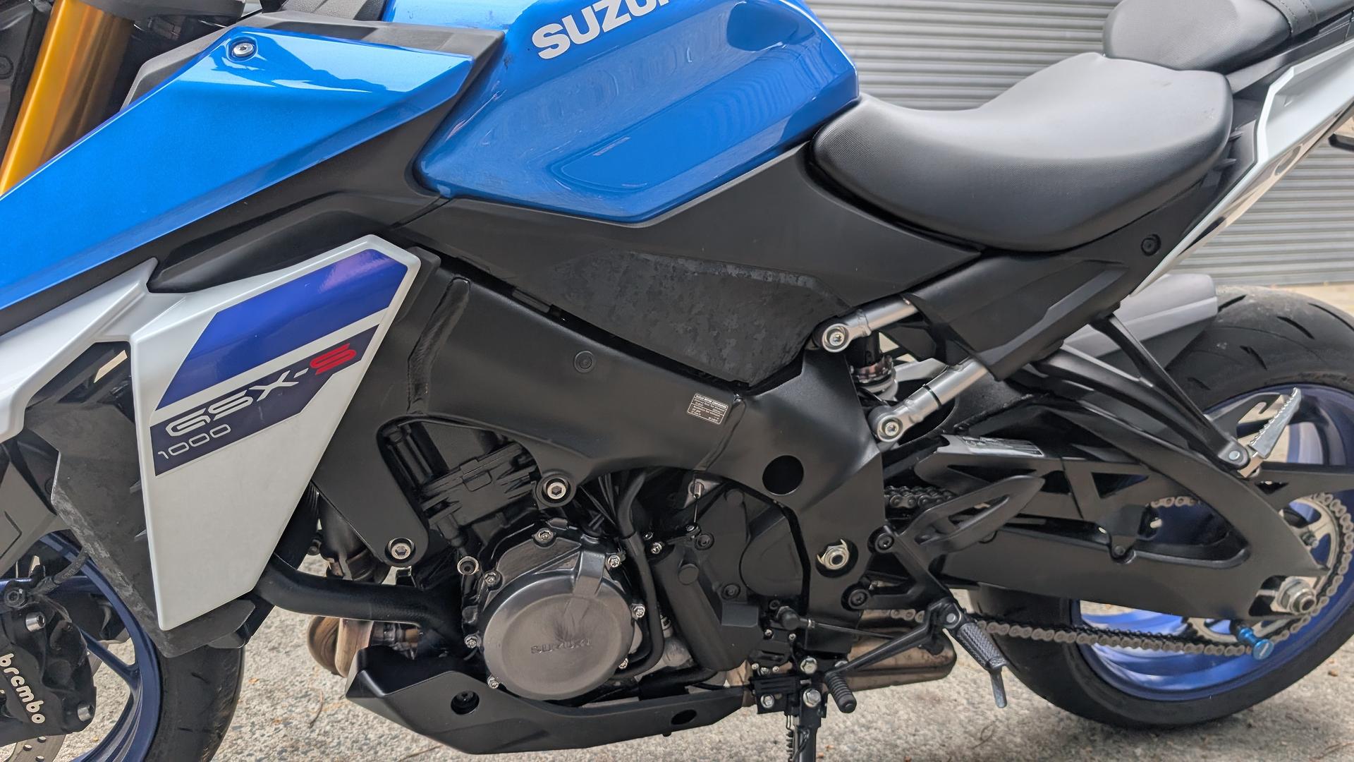 2024 SUZUKI GSX-S1000 ROAD