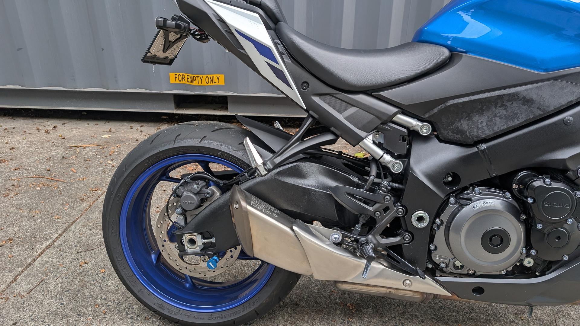 2024 SUZUKI GSX-S1000 ROAD