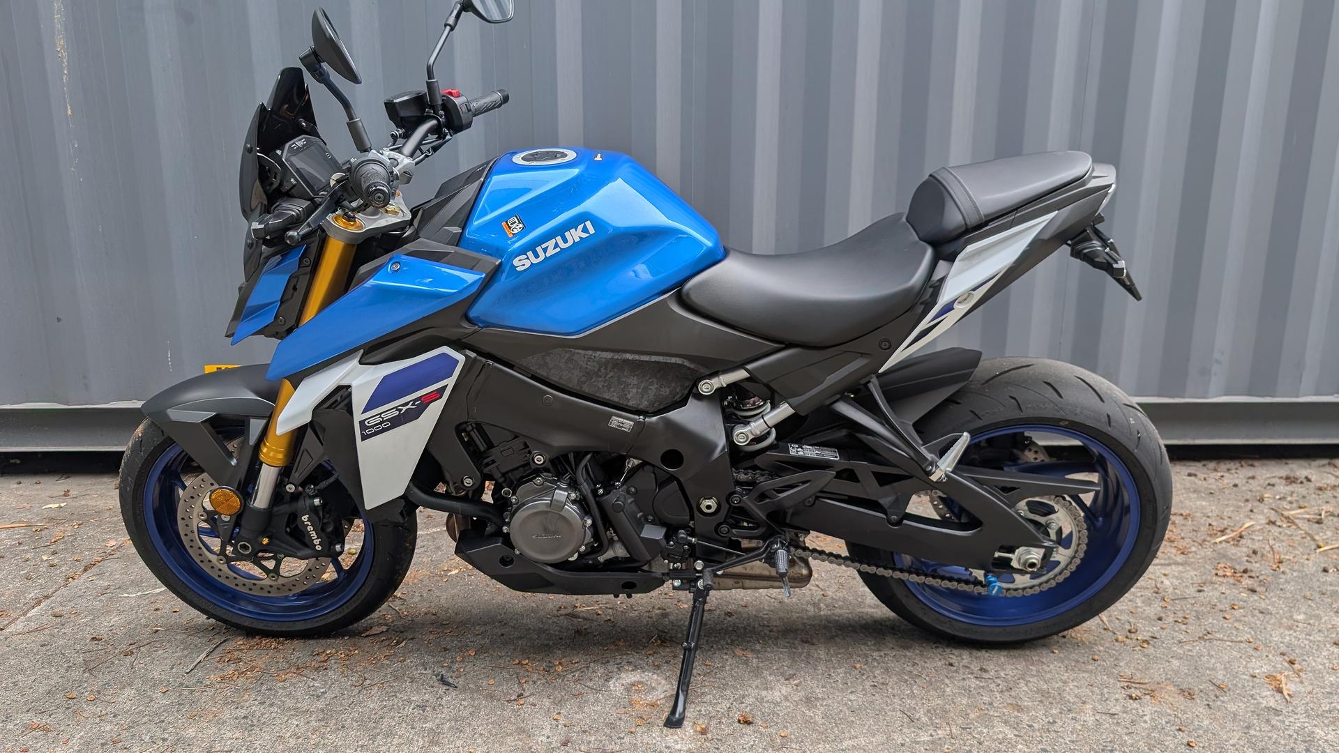 2024 SUZUKI GSX-S1000 ROAD