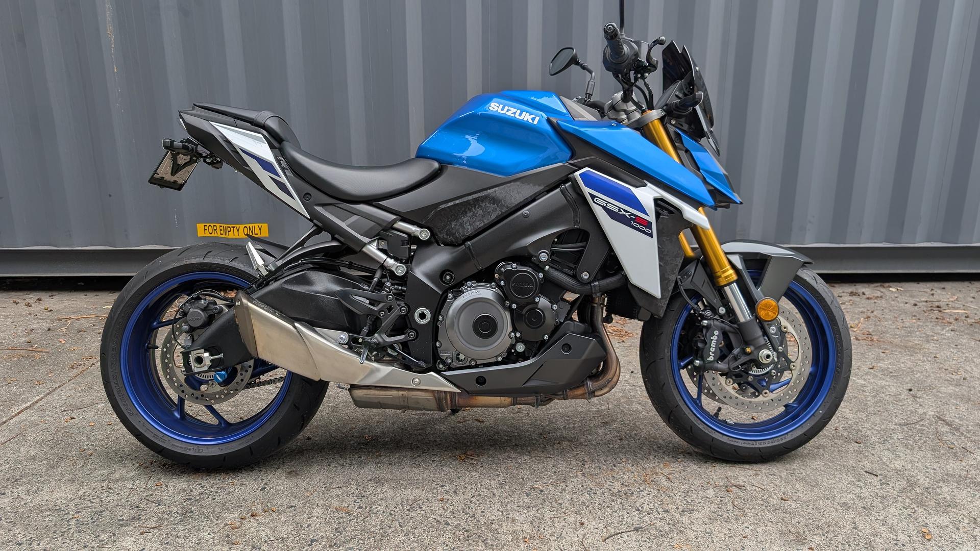 2024 SUZUKI GSX-S1000 ROAD