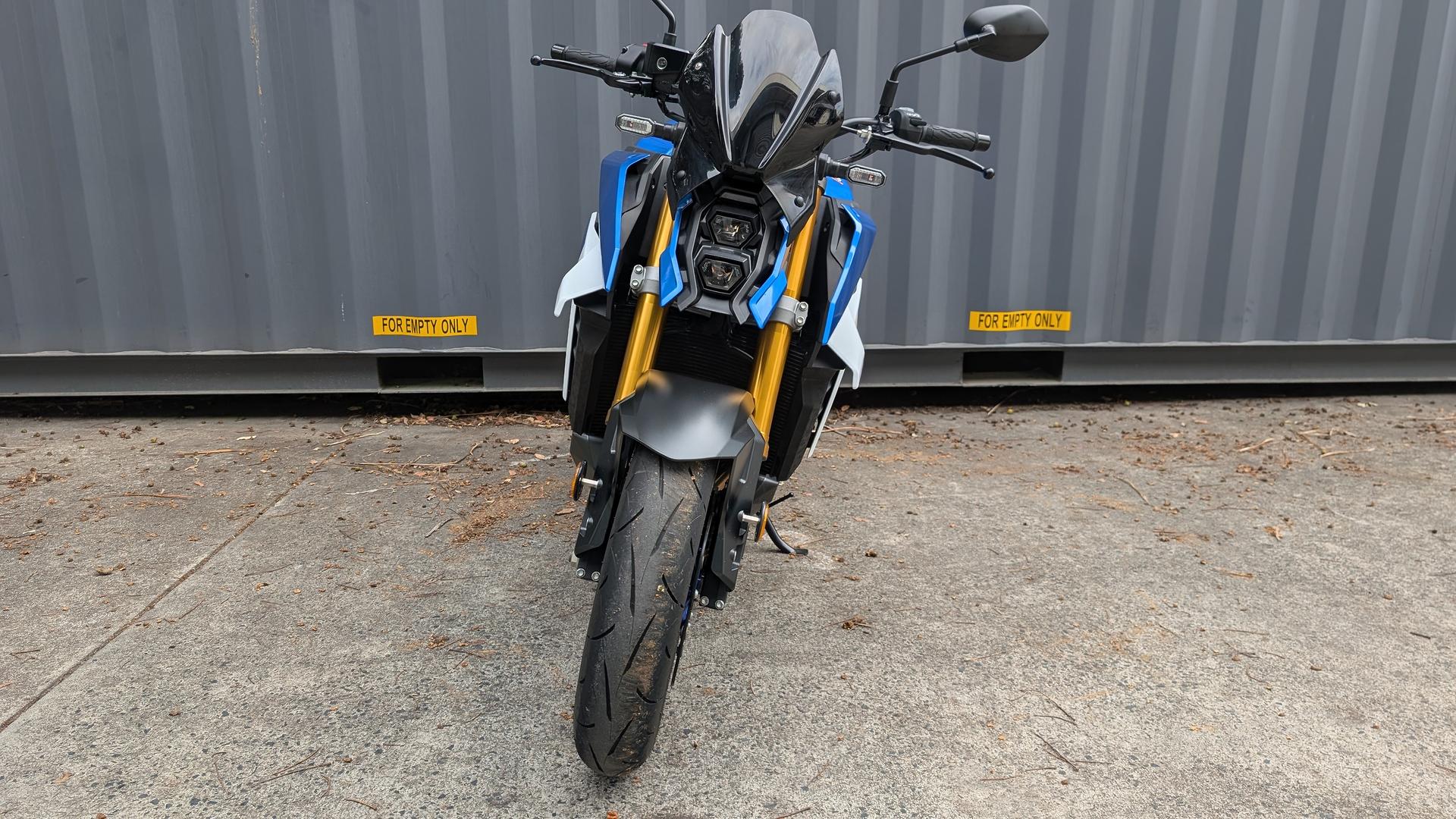 2024 SUZUKI GSX-S1000 ROAD