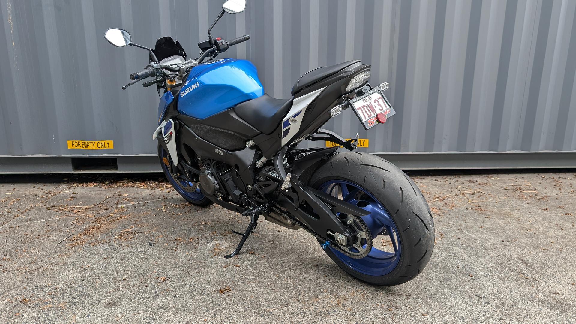 2024 SUZUKI GSX-S1000 ROAD