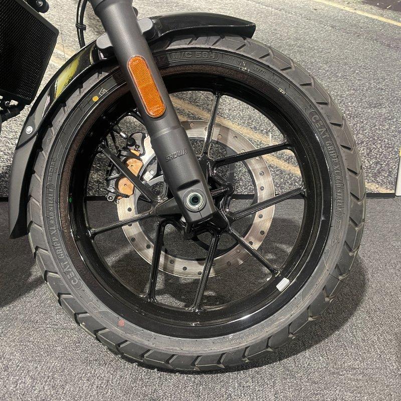 2025 ROYAL ENFIELD (SEE ALSO ENFIELD) GUERILLA 450 ROAD