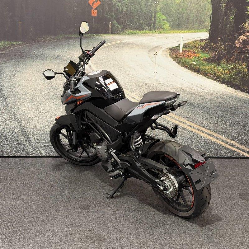 2025 CF MOTO 300 NK ABS ROAD