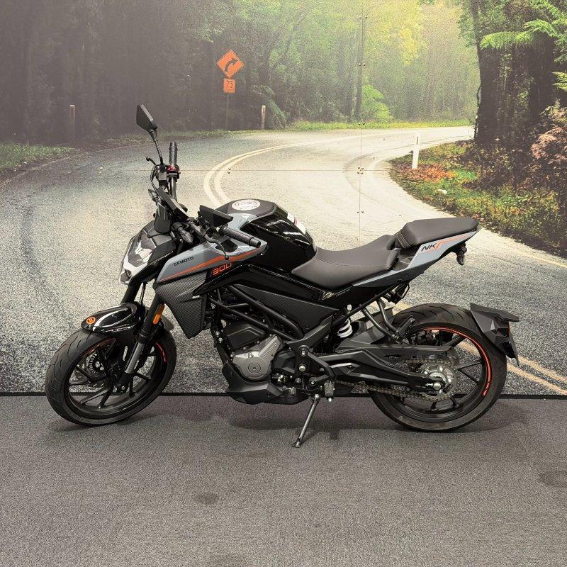 2025 CF MOTO 300 NK ABS ROAD