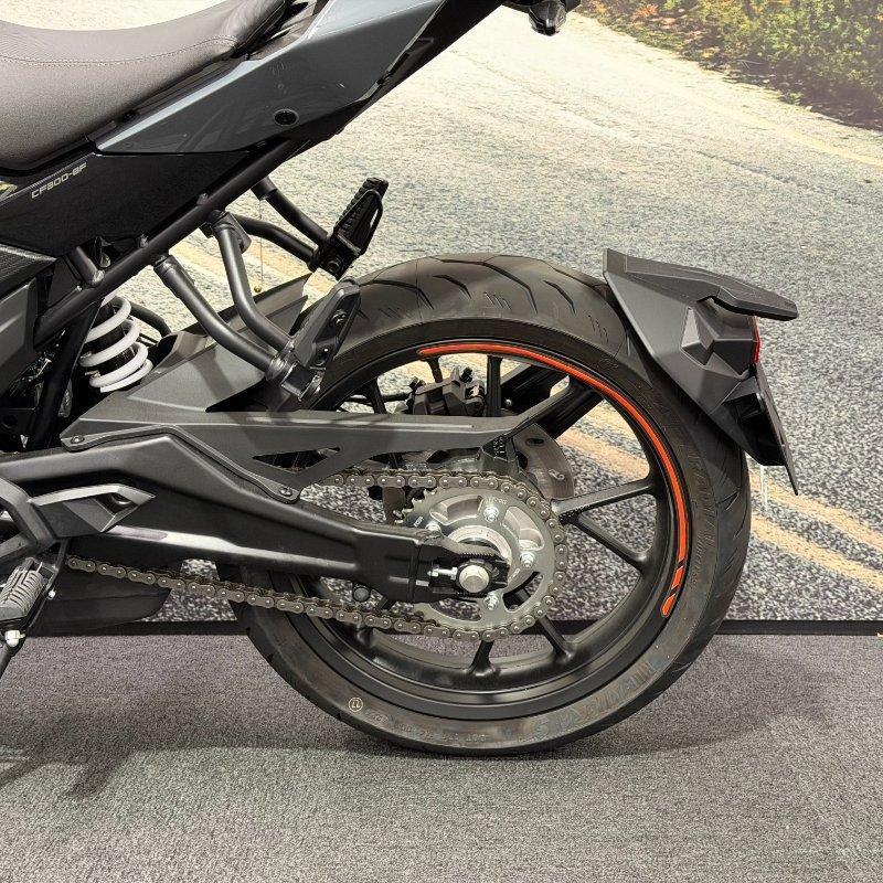 2025 CF MOTO 300 NK ABS ROAD