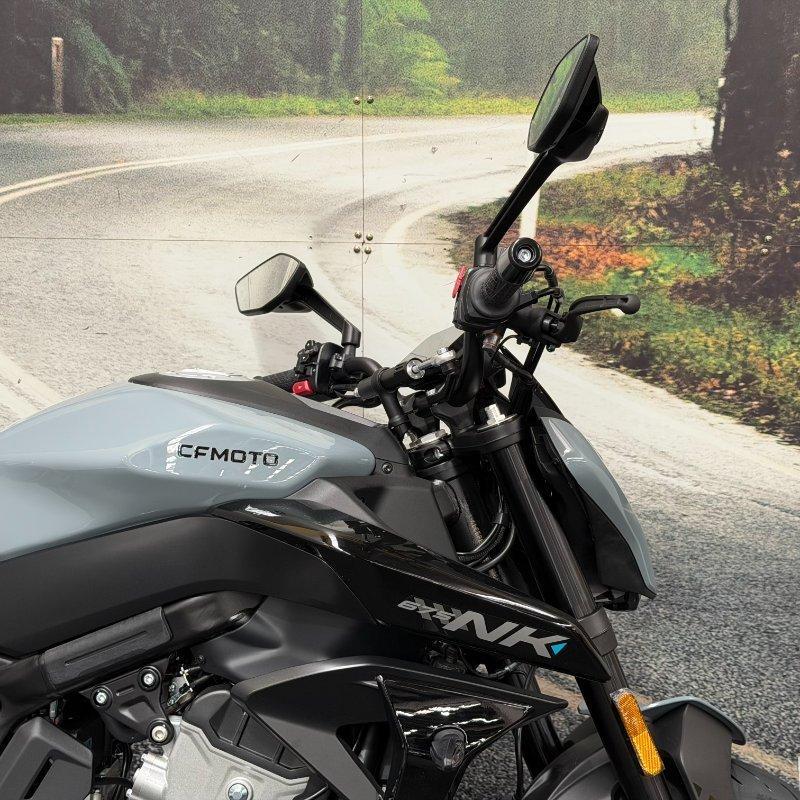 2025 CF MOTO 675 NK ROAD