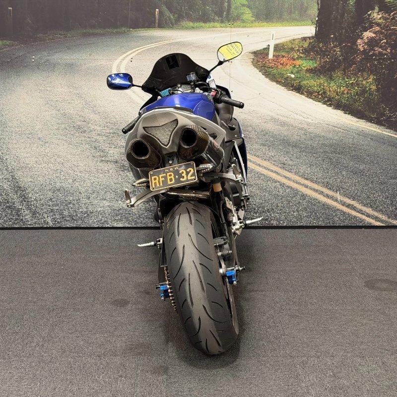 2010 YAMAHA YZF-R1 SPORTS