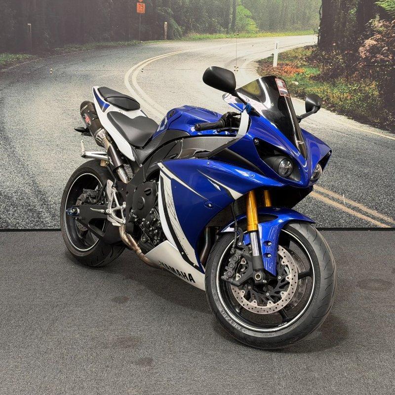 2010 YAMAHA YZF-R1 SPORTS