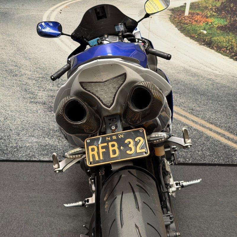 2010 YAMAHA YZF-R1 SPORTS