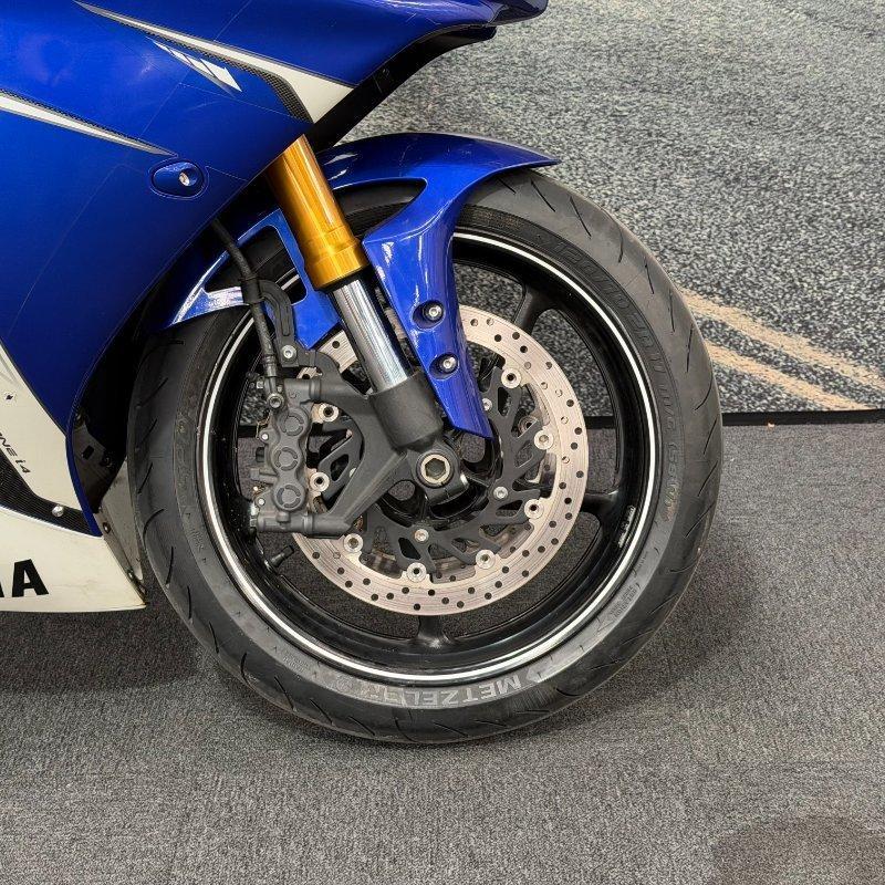 2010 YAMAHA YZF-R1 SPORTS
