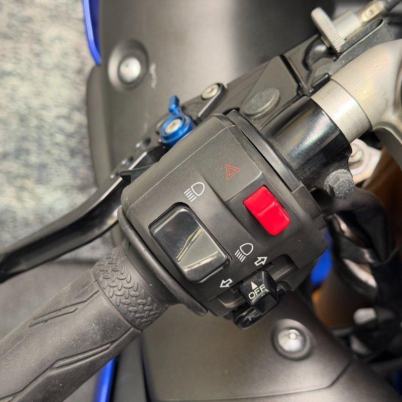 2010 YAMAHA YZF-R1 SPORTS