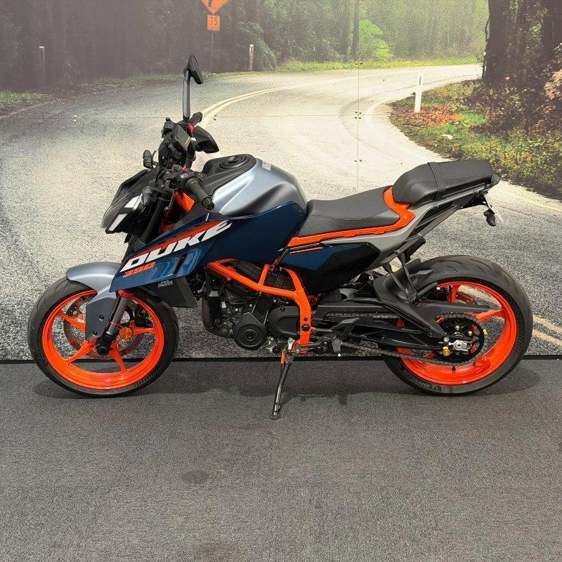 2024 KTM 390 DUKE ROAD