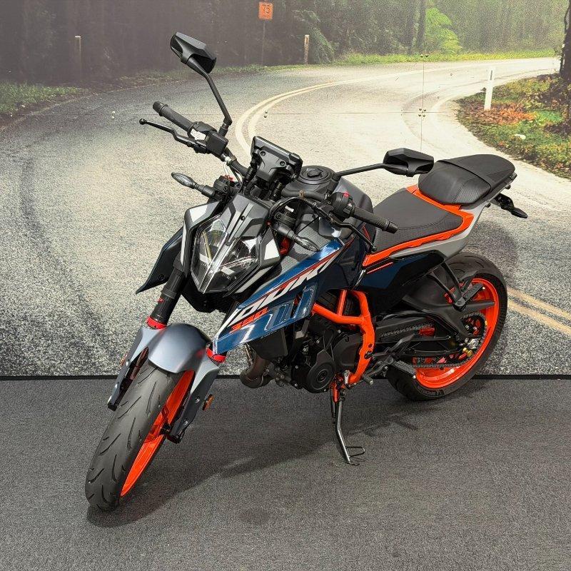 2024 KTM 390 DUKE ROAD
