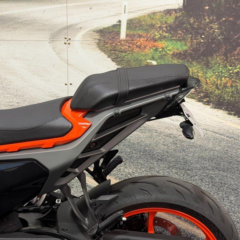 2024 KTM 390 DUKE ROAD