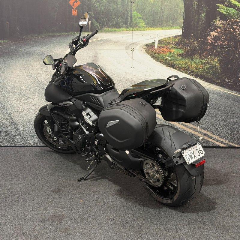 2022 DUCATI DIAVEL V4 CRUISER