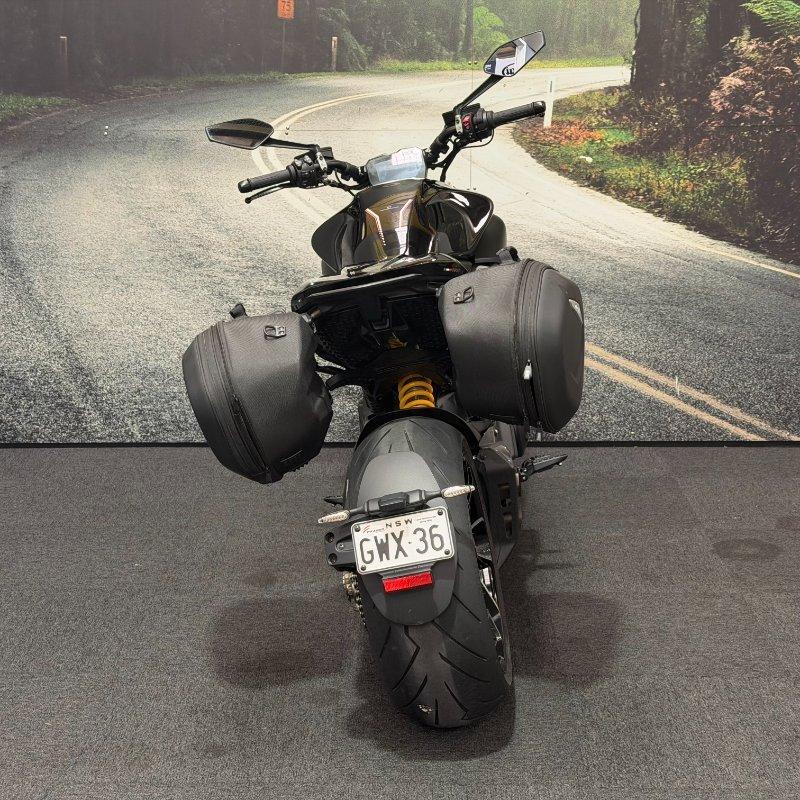 2022 DUCATI DIAVEL V4 CRUISER