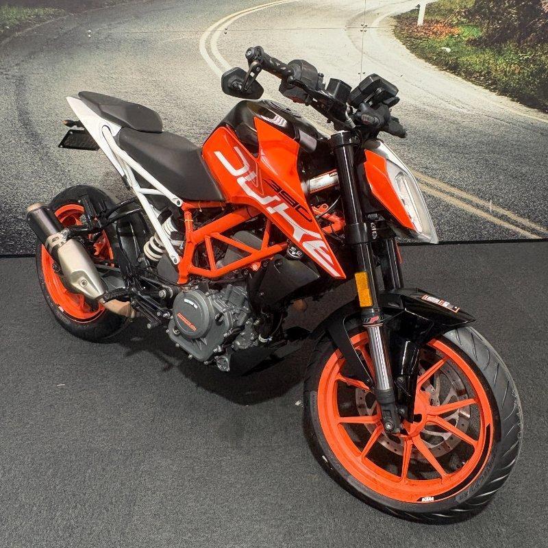 2020 KTM 390 DUKE ROAD