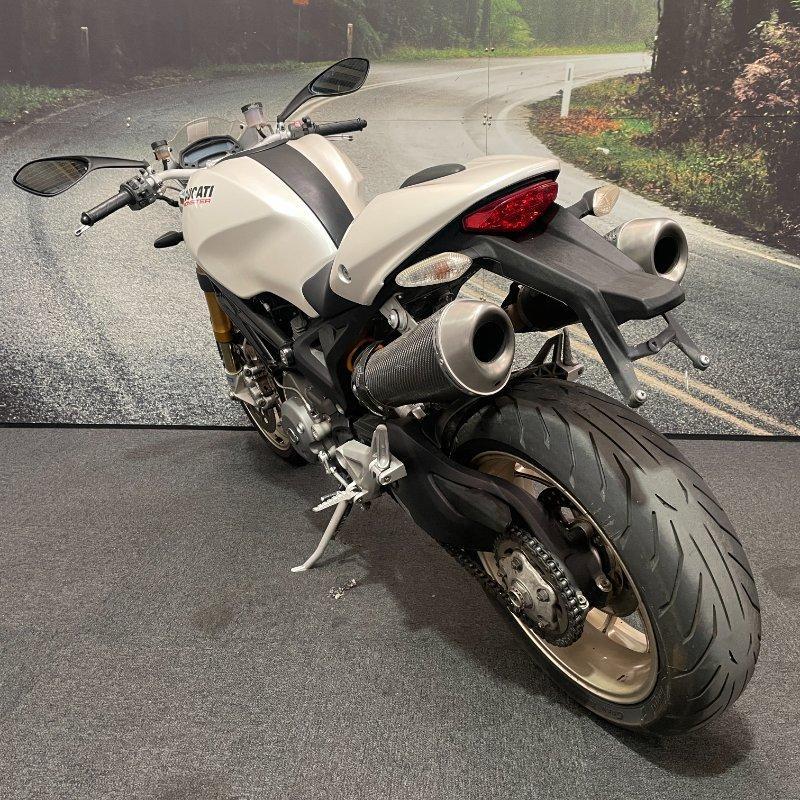 2009 DUCATI MONSTER 1100 S ROAD