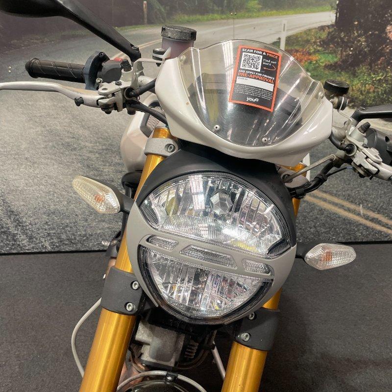 2009 DUCATI MONSTER 1100 S ROAD