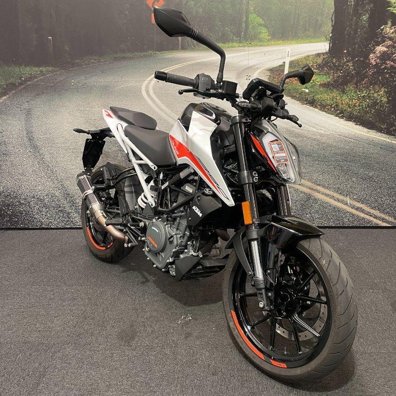 2022 KTM 390 DUKE ROAD