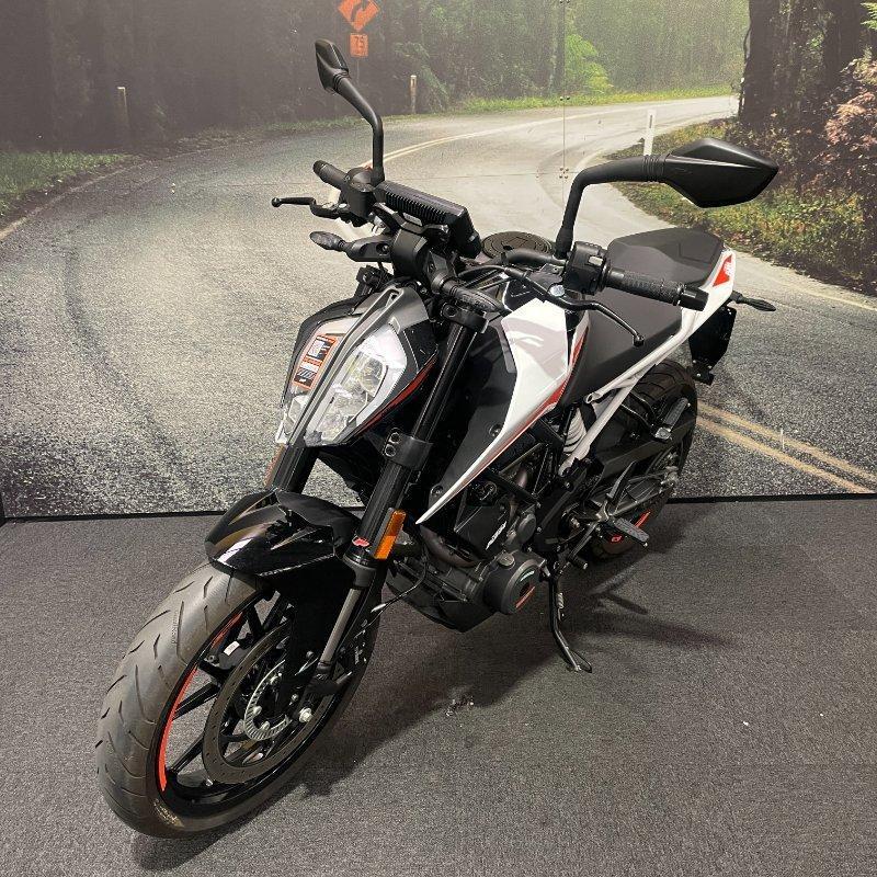 2022 KTM 390 DUKE ROAD