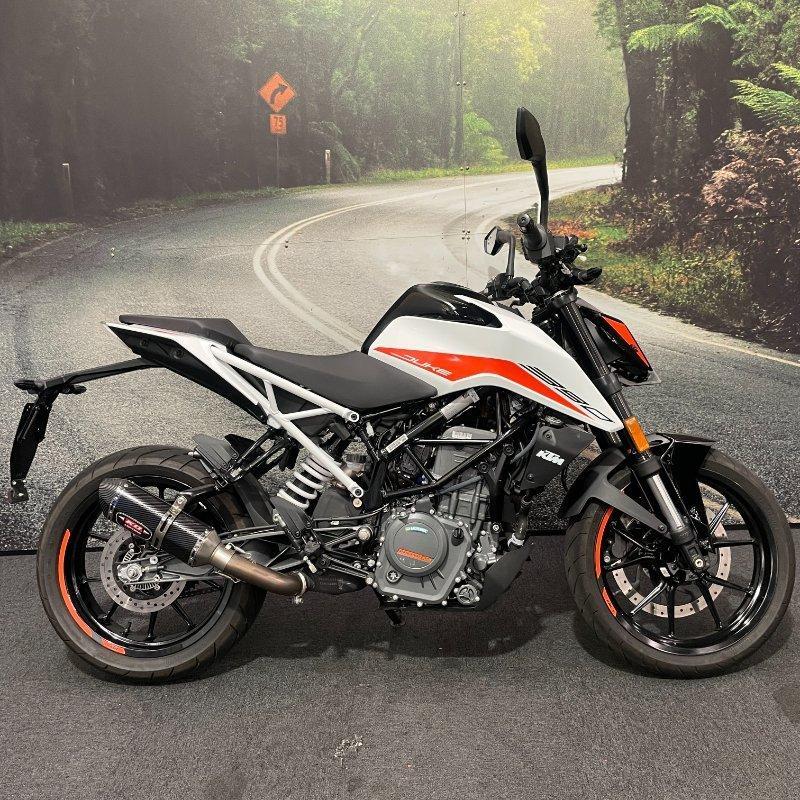 2022 KTM 390 DUKE ROAD