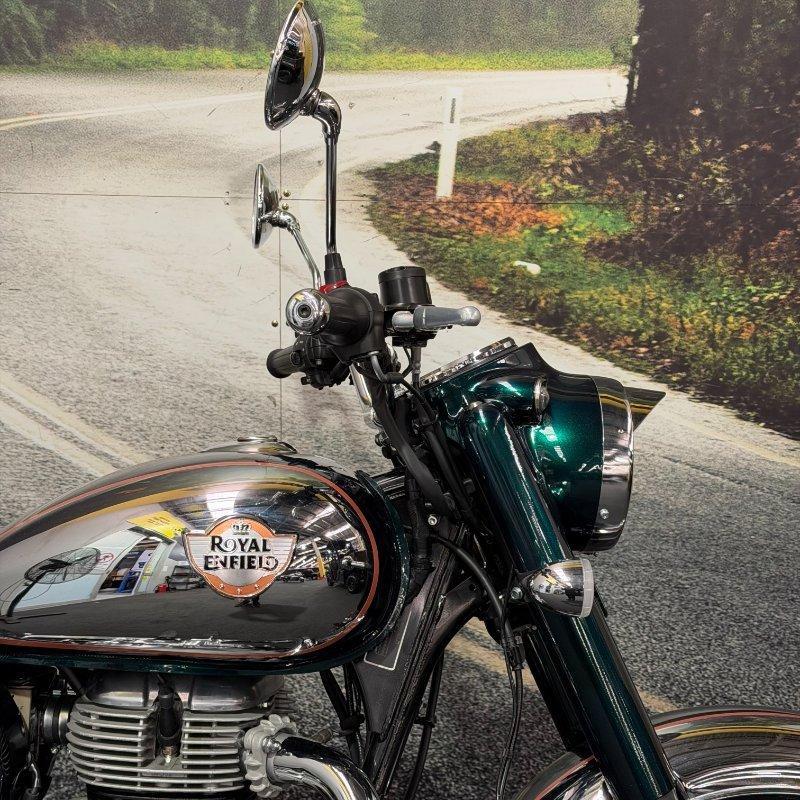 2025 ROYAL ENFIELD CLASSIC 350 CHROME ROAD