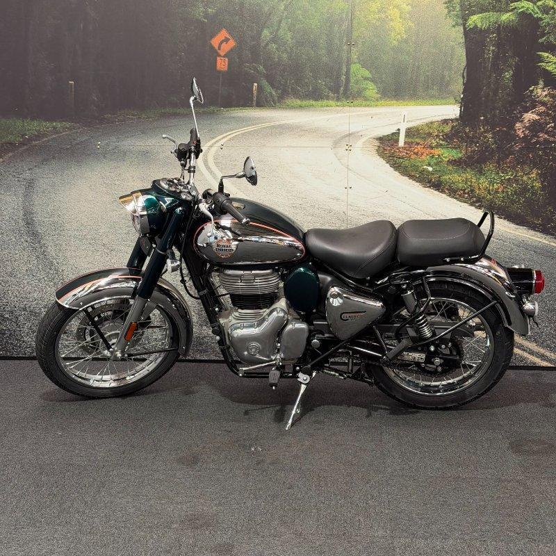 2025 ROYAL ENFIELD CLASSIC 350 CHROME ROAD