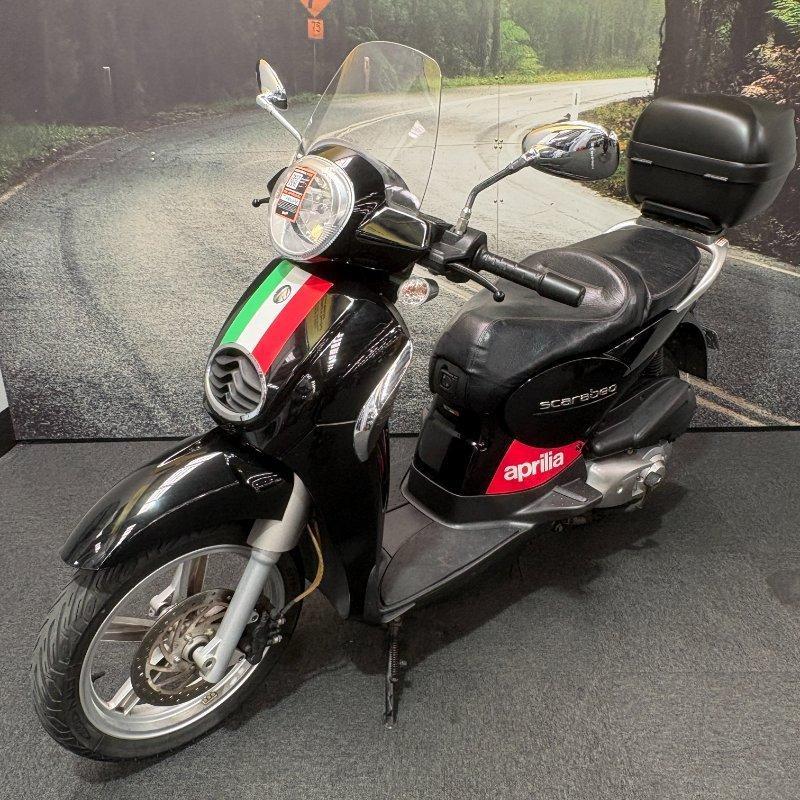 2013 APRILIA SCARABEO 200 SCOOTER